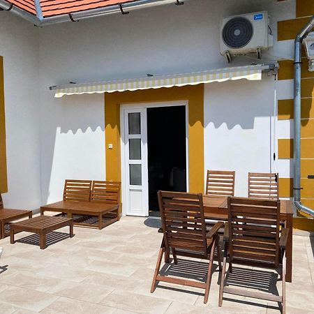 Bacchus Apartman - Borbarlang, Badacsony Бадачоньтомай Экстерьер фото